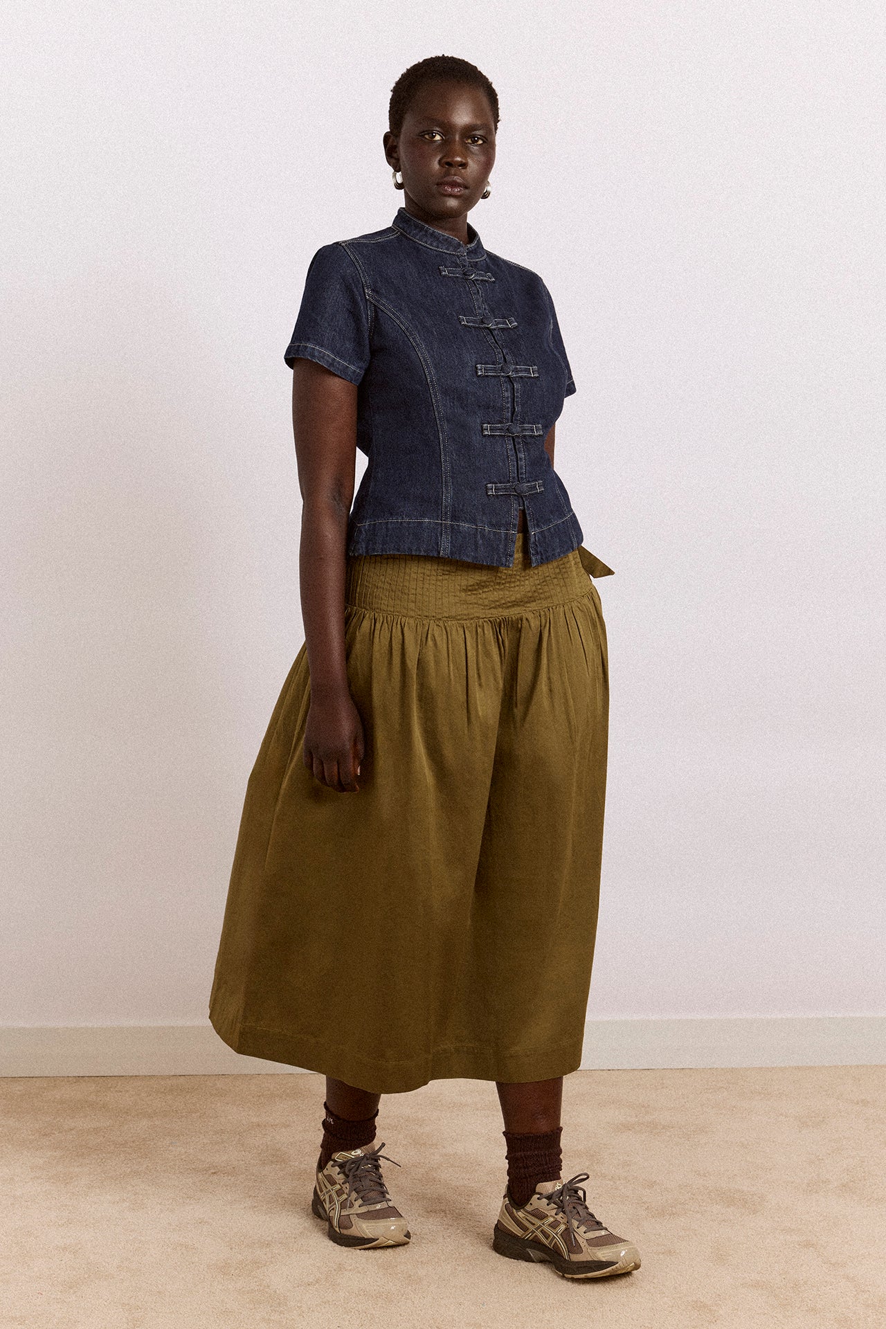 1675-josie-midi-skirt-olive-cotton-satin-1.jpg Josie Midi Skirt - Olive Cotton Satin