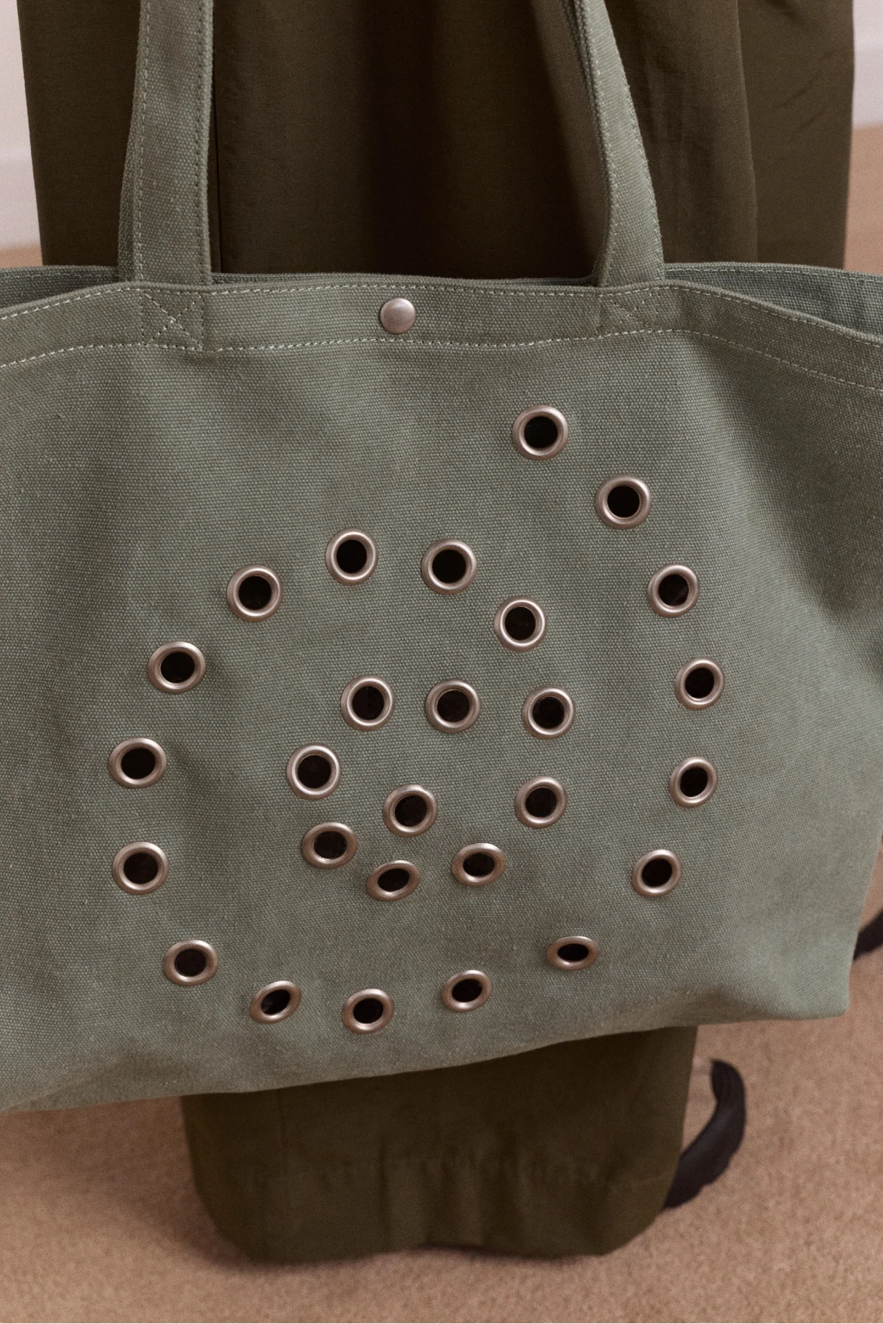 Raine Swirly Eyelet Tote Bag - Mint