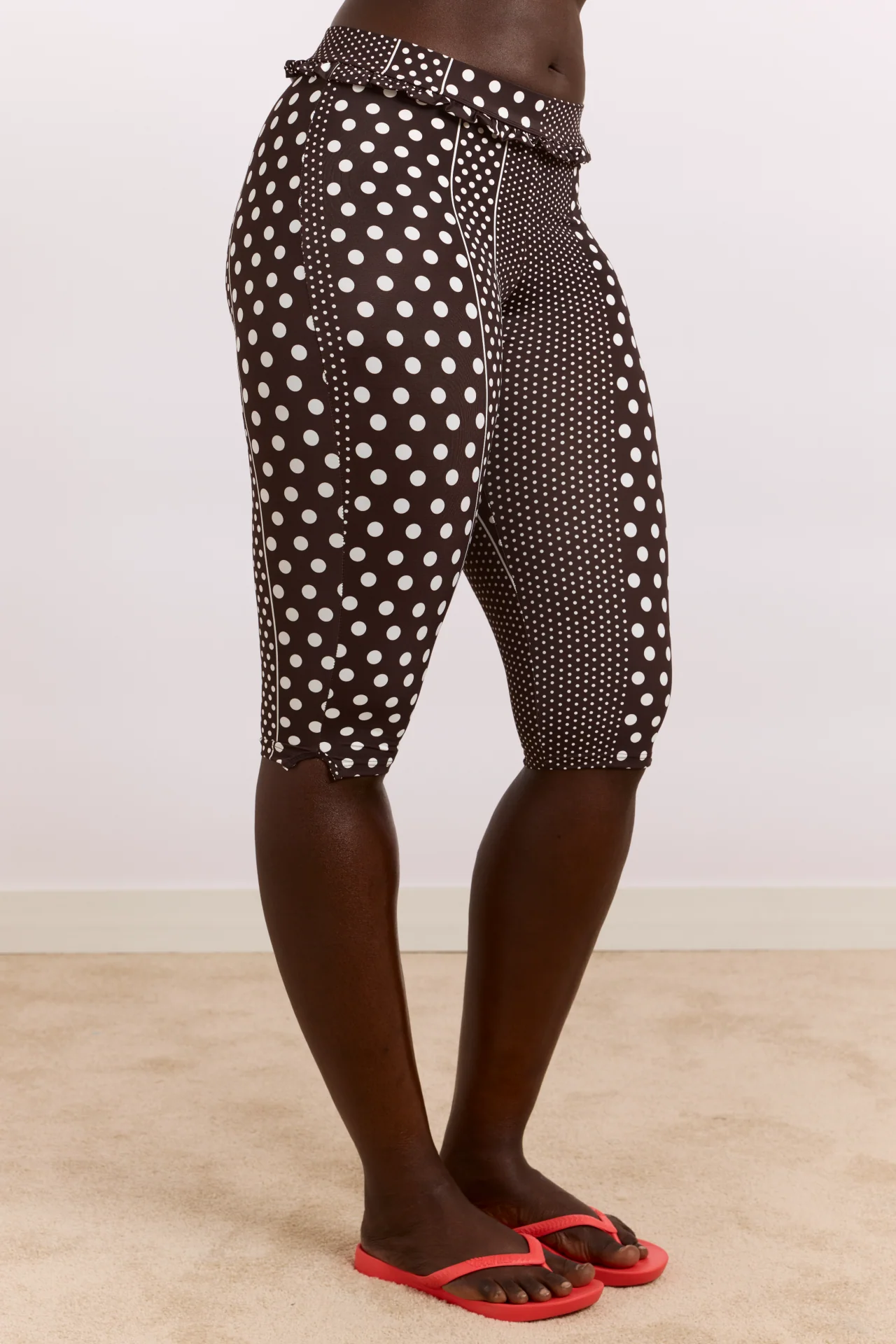 510-cove-capri-pant-spot-stripe-print-5.webp Cove Capri Pant - Spot Stripe Print